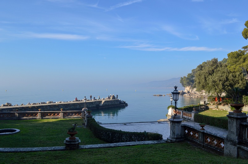 vedere la apă de la Castelul Miramare din Trieste